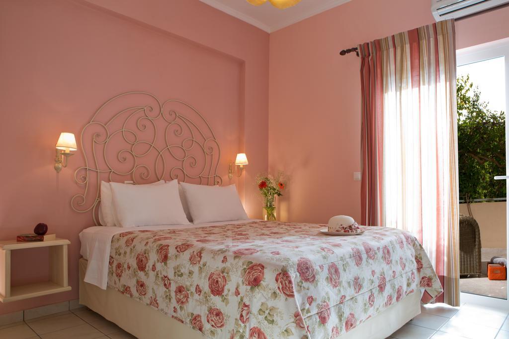 Amalia Apartments Exanthia Phòng bức ảnh