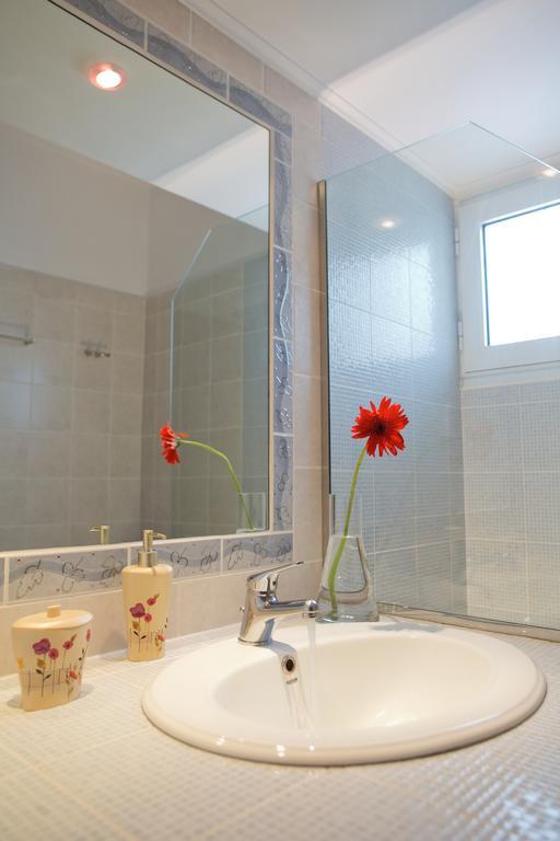 Amalia Apartments Exanthia Ngoại thất bức ảnh
